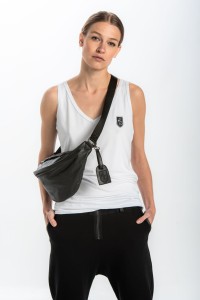 Belt bag in black leather