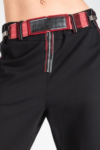 przypinka skórzana krata.jpeg