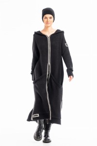 SWETER-PŁASZCZ czarny ForMacan