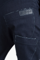 Spodnie jeans ciemny granat z kieszeniami szytymi na ostro4.png
