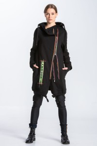 Sweatshirt coat appliquéd