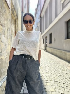 Ażurowy T-shirt z lnem