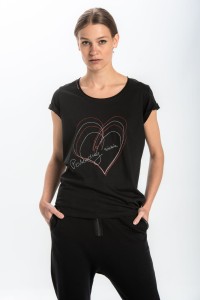 T-shirt czarny "pokochaj siebie" biało-czerwone serca