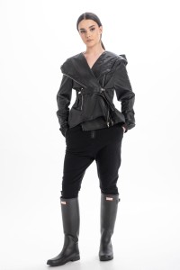 Short nylon jacket - black